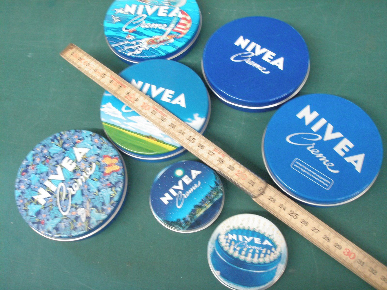 Toutes les décorations: NIVEA-Büchsen – D'occasion à Rohrbach par chri2009 1