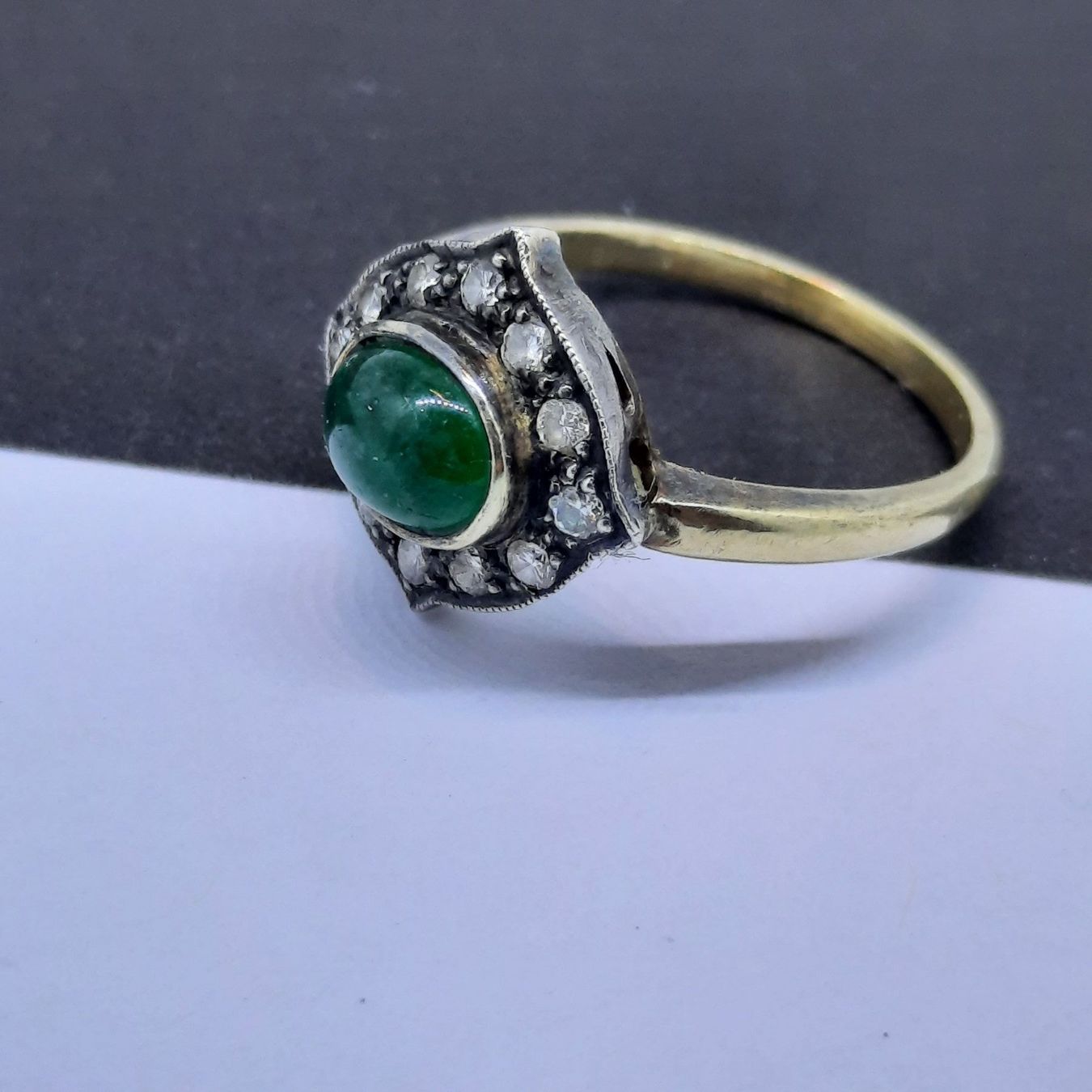 Anelli: Edler Goldring mit Smaragd Edelstein – Usato da Unterägeri venduto da Altgoldschmuck 2