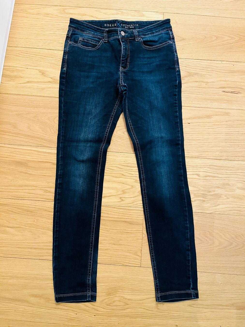 Jeans: Dream Authentic Jeans der Marke MAC – Usato da Oberengstringen venduto da wel_f8g7 3