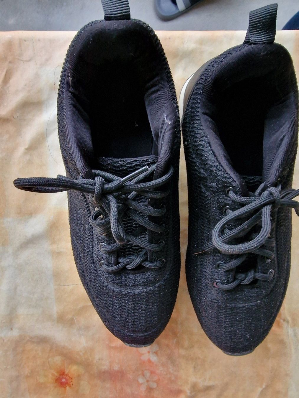 Scarpe da uomo: Schuhe Gr. 39 – Usato da Aesch BL venduto da Sommer755 2