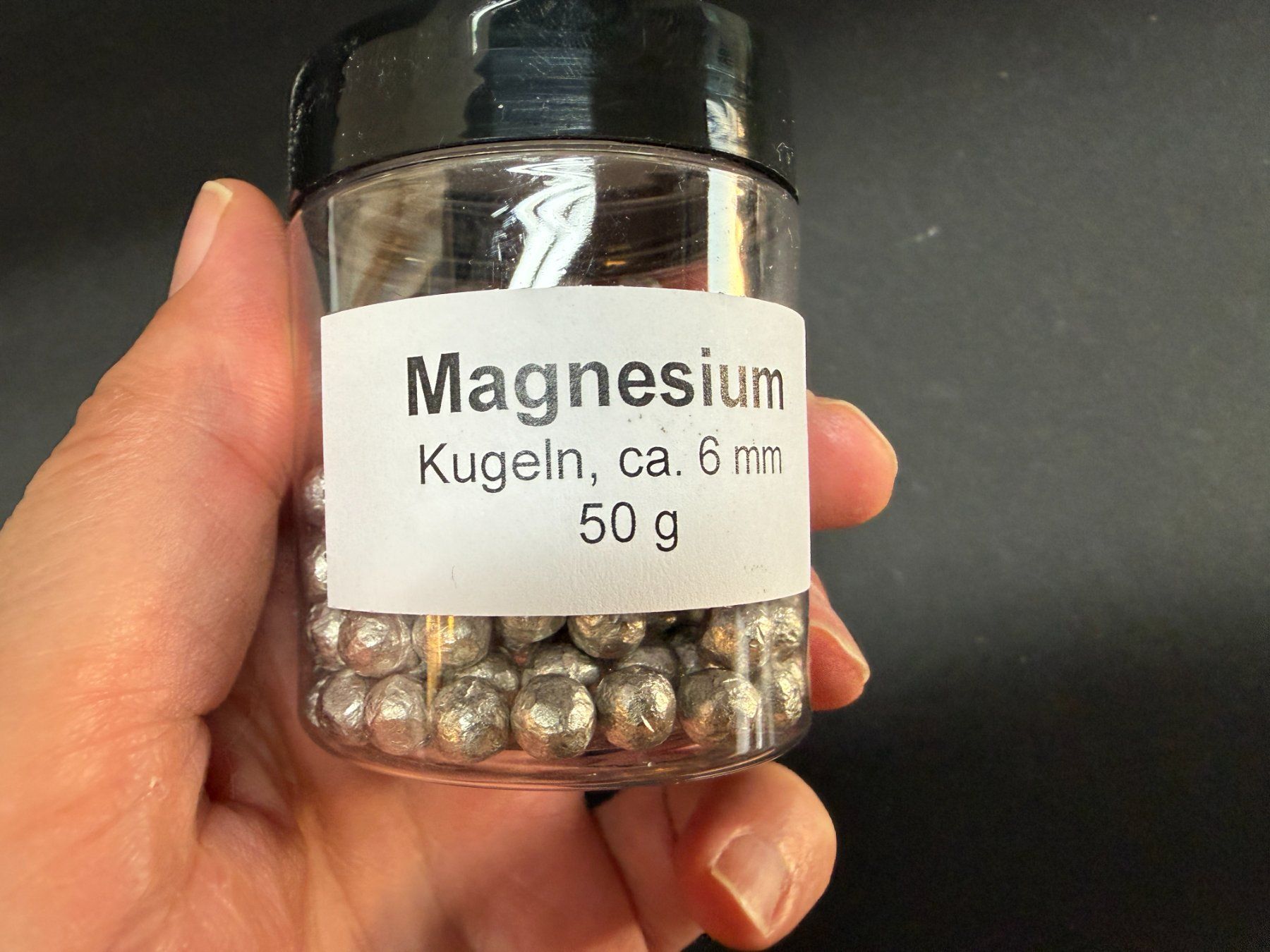 Metalli preziosi: Magnesium Kugeln, ca. 6mm gross, 50 g – Nuovo (secondo la descrizione) da Lützelflüh-Goldb venduto da Elementis