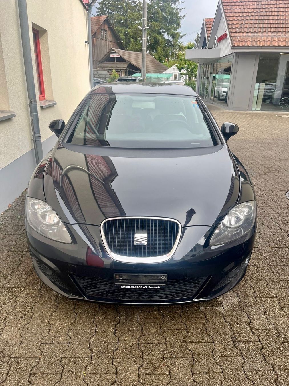 Seat Automobili: Seat Leon 1.6 TDI – Usato da Embrach venduto da Embricar