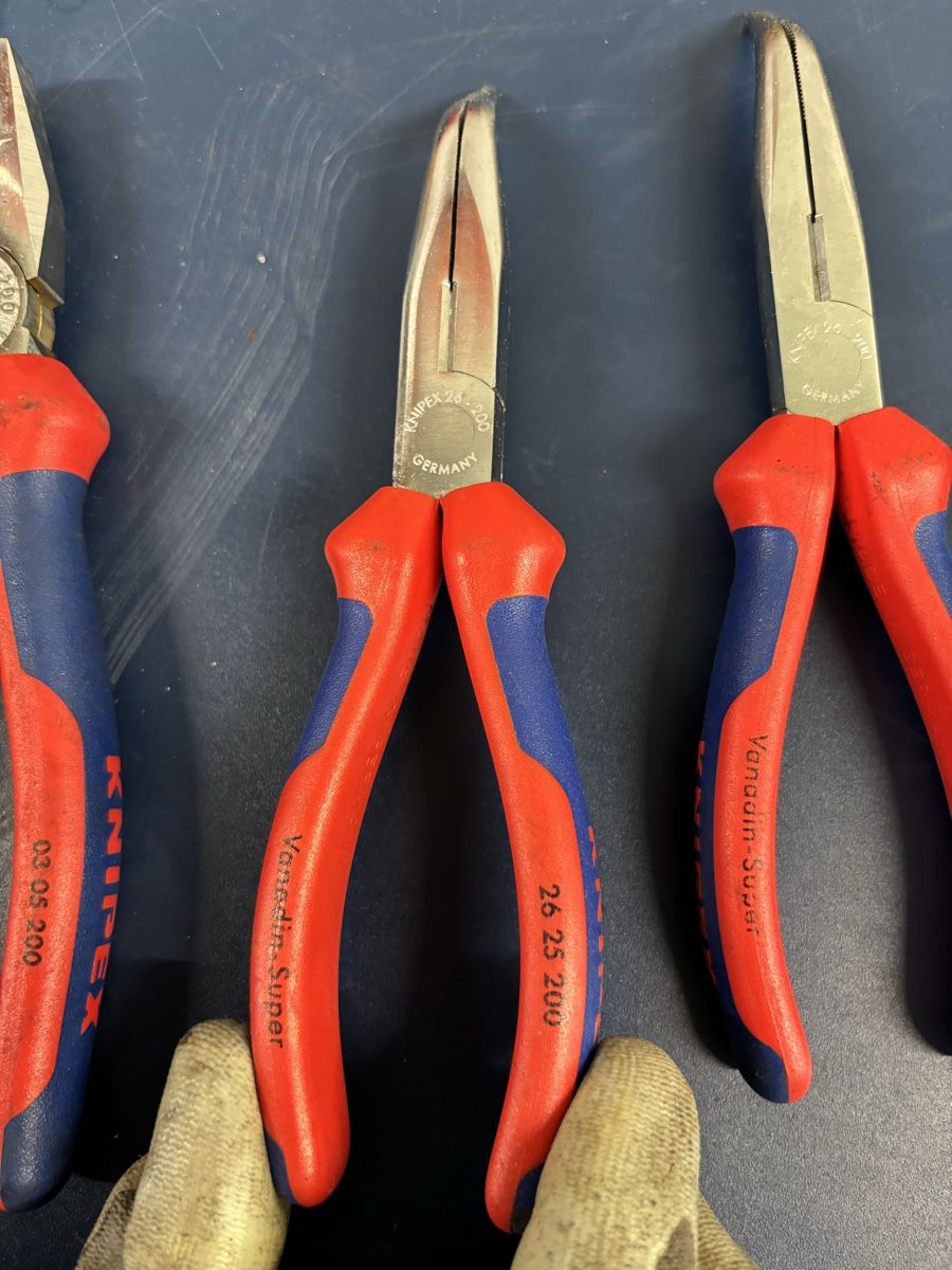 Knipex Tutti gli attrezzi: Knipex Zangen – Nuovo (secondo la descrizione) da Bärau venduto da Luschwa 2