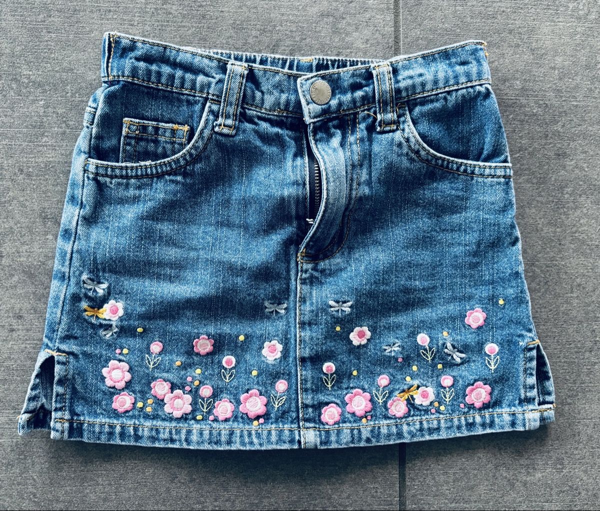 H&M Pantaloni: Jeansröckli | Gr. 98 – Usato da Lenzburg venduto da Orzo3
