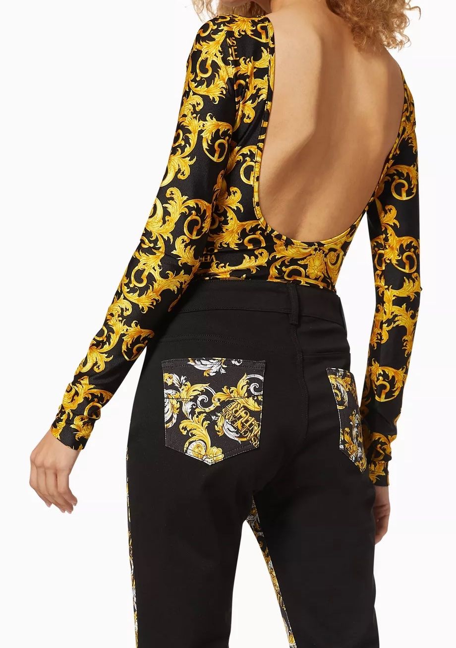 Versace Camicette: Versace Jeans Couture Body Grösse S/36 – Nuovo (secondo la descrizione) da Worblaufen venduto da fortuna.. 1