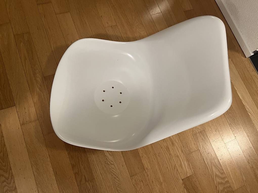 Knoll Sedie: Original Knoll Tulip Stuhl Schale – Nuovo (secondo la descrizione) da Zürich venduto da Modaressi