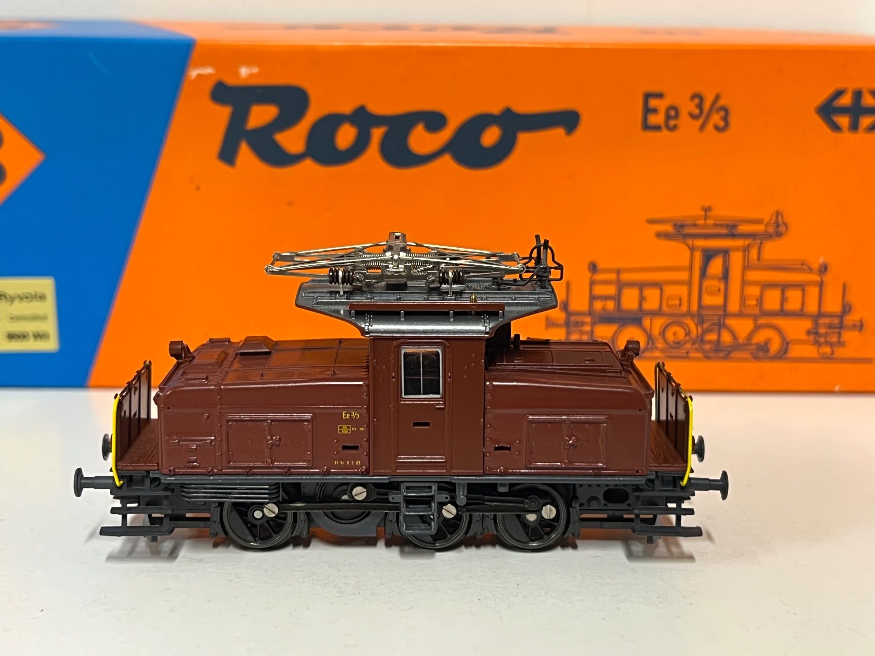 Roco Modellini di ferrovie: ROCO  43529  Ee 3/3 H0 DC SBB Analog – Usato da Geroldswil venduto da TopTrain54 1