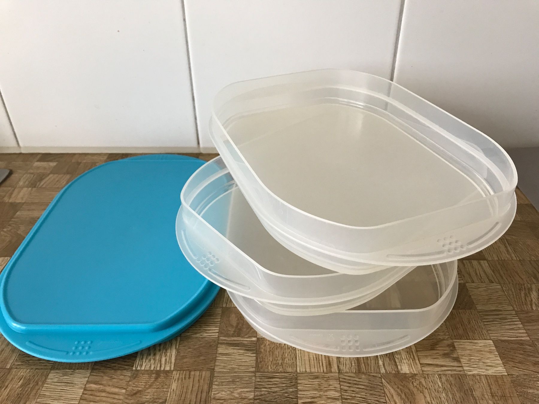 Tupperware Contenitori & Simili: Tupperware     Traiteur 4 Teile – Usato da Birmensdorf ZH venduto da Hilhan 2