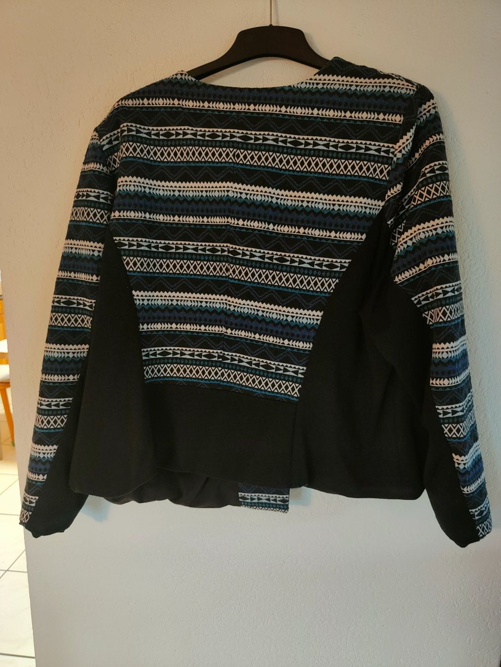 Giacche: Kurzjacke gemustert blau schwarz – Usato da St. Silvester venduto da Luna_1003 1