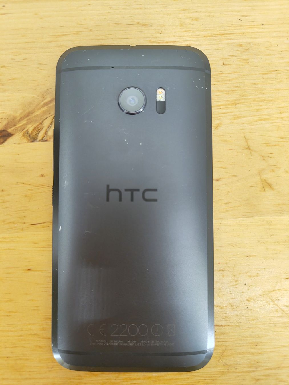 HTC Handys / Smartphones: HTC Smartphone Modell 10 gebraucht – Defekt aus Emmenbrücke von BlSi 4