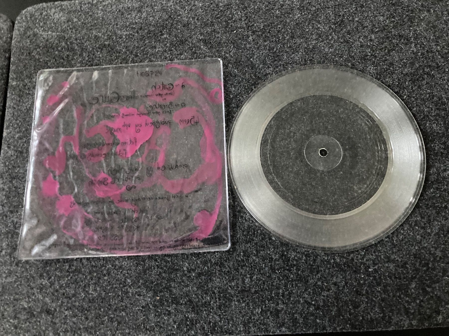 Dischi in vinile: The Cure - Catch – Usato da Fribourg venduto da Karushi 2