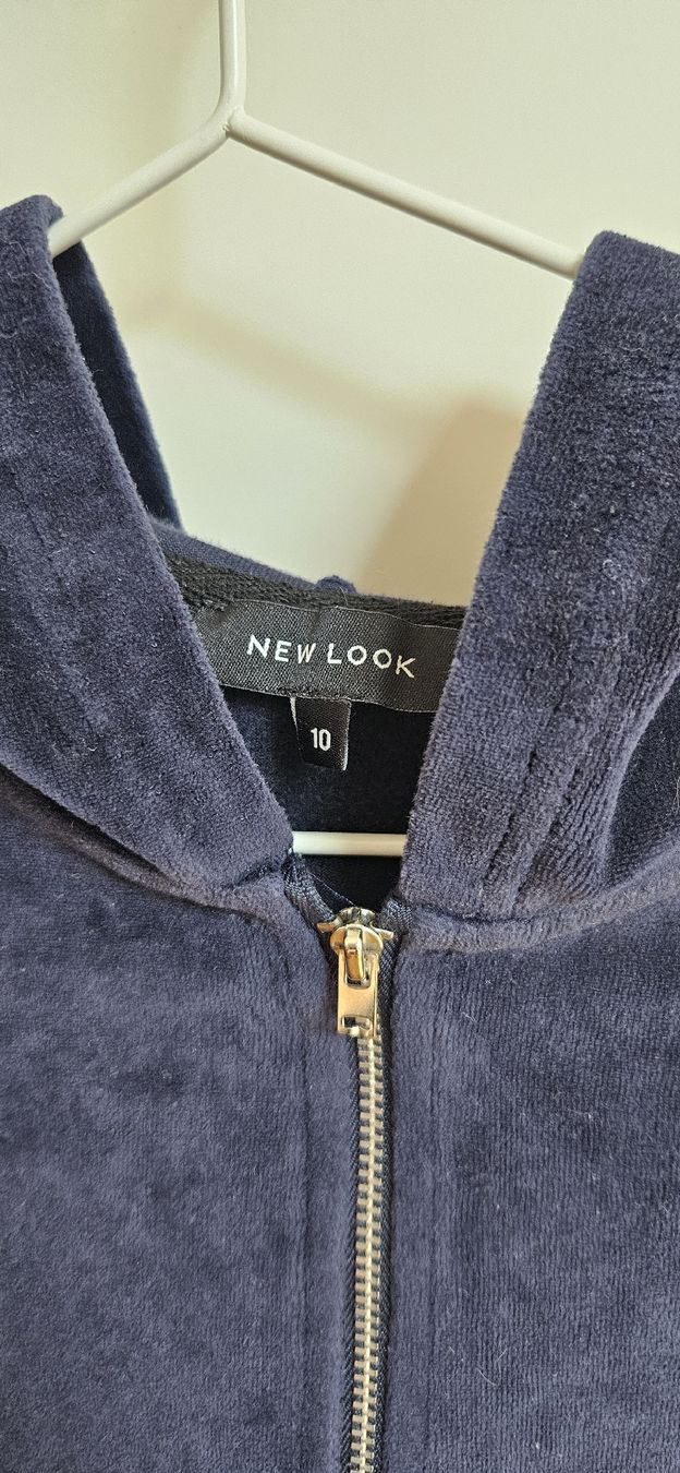 New Look Maglioni & Felpe: Jäckchen aus Samt New Look – Usato da Rombach venduto da ThriftBetter 1