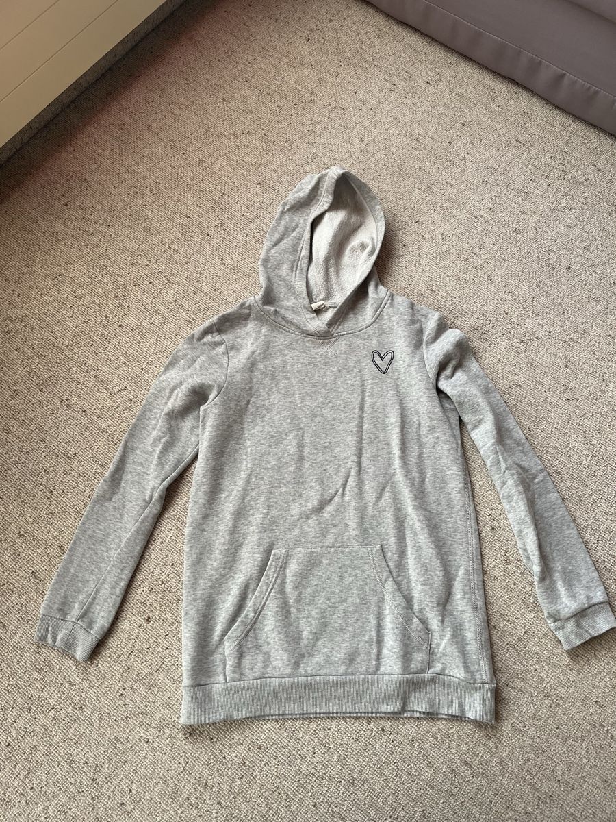 Maglioni & Felpe: Grauer Pullover, Grösse S/M – Usato da Sirnach venduto da aru_7cc2