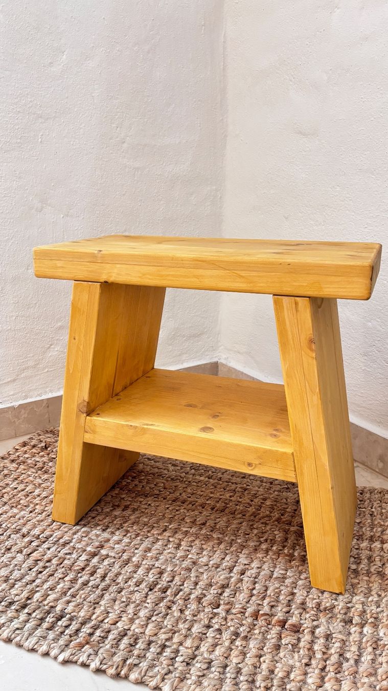 Hocker: Handgefertigter Holzhocker – Gebraucht aus Richterswil von 0207lifestyle 2