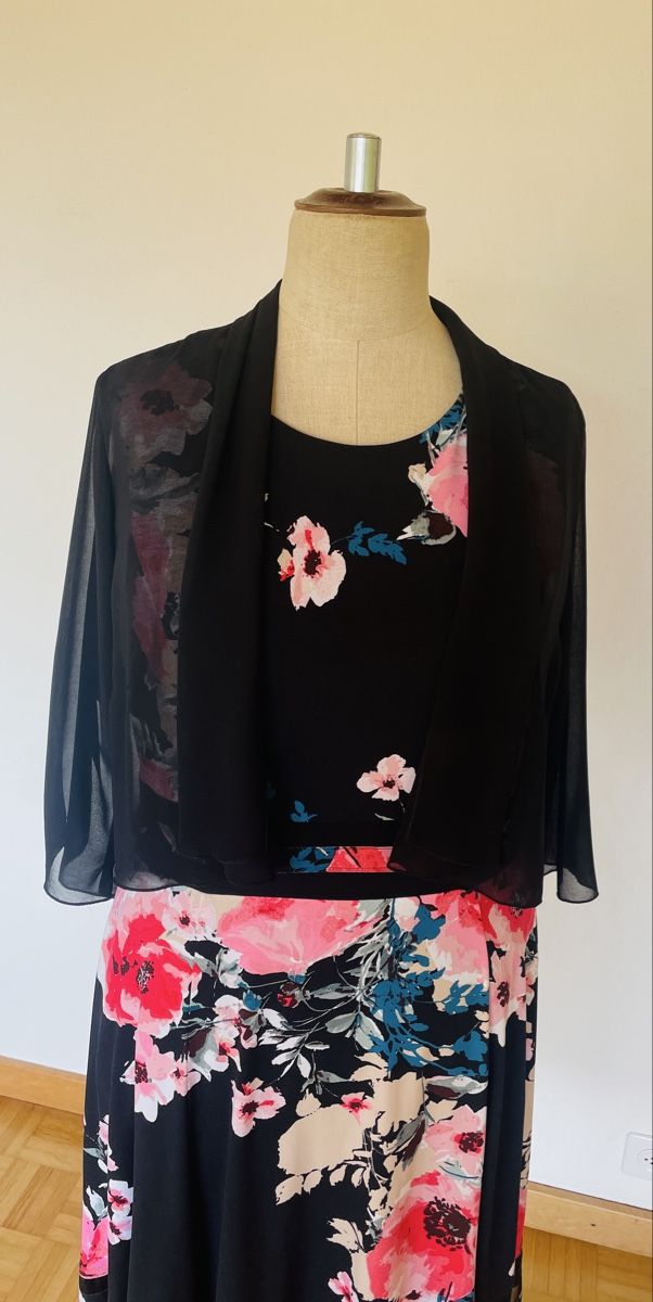 Vestiti: Elegantes Sommerkleid – Usato da Kriens venduto da Elli041