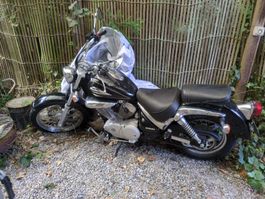 Suzuki Intruder VL 125 ab 1.-