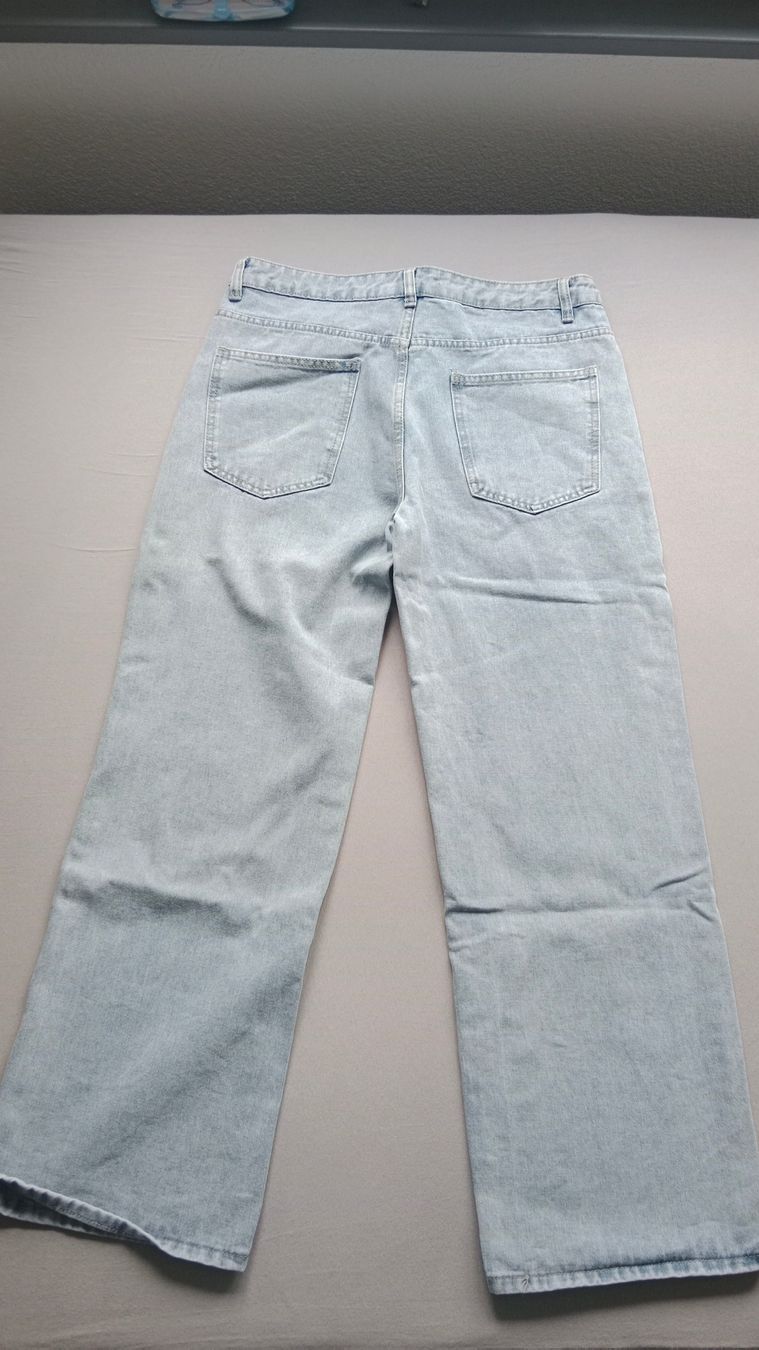 Jeans: Jean bleu clair ample, Taille XL – Gebraucht aus Martigny von ale_5gzg 1