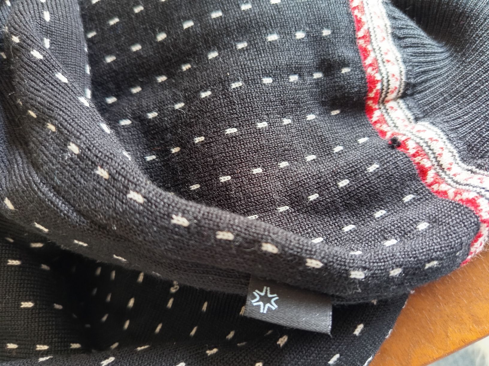 Pullover & Sweatshirts: Newland Ski- Pullover Rehenmuster schwarz mit Reissverschlus – Gebraucht aus Hinwil von Wuschi40 7
