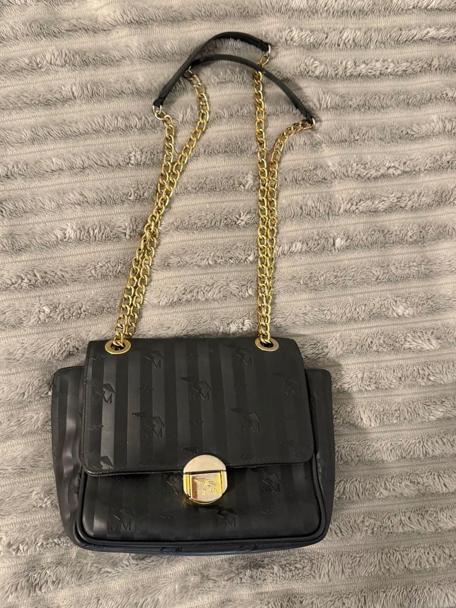 Borse da donna: Schwarze Handtasche mit Goldkette - ein echter Hingucker! – Usato da Bassersdorf venduto da kri_dn6m