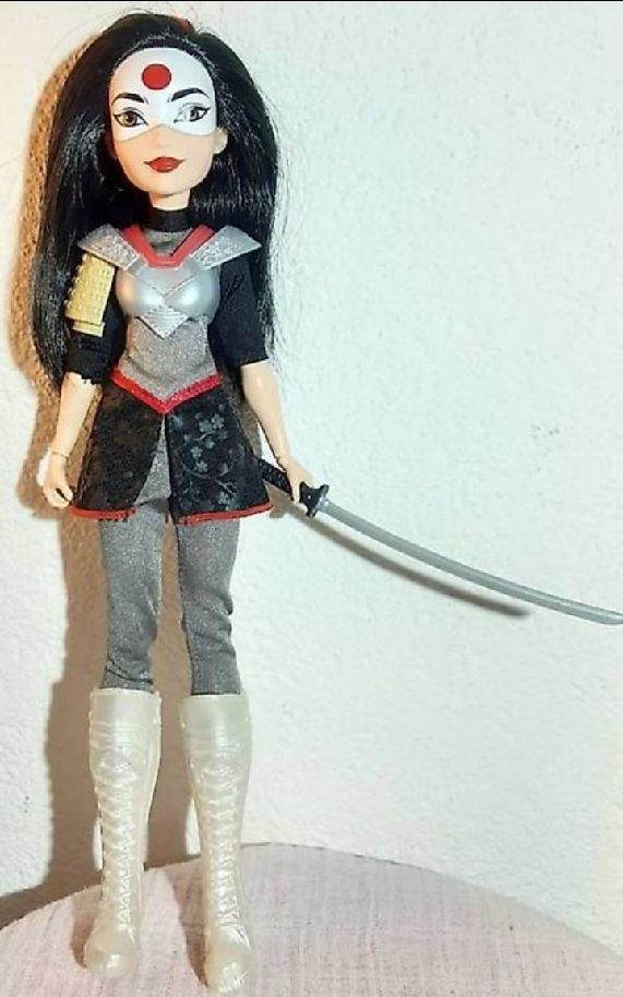 Puppen: Katana Barbie – Gebraucht aus Alchenflüh von roh_6xk8