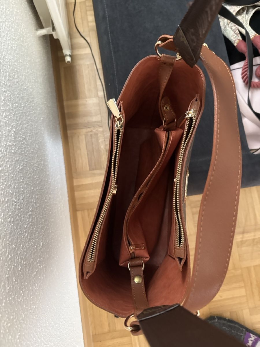 Sacs femmes: Umhängetasche – Neuf avec emballage d'origine à Schaffhausen par Lutka01 2