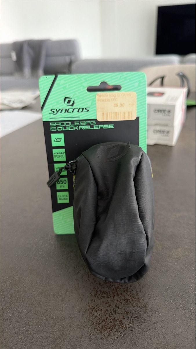 Syncros Pezzi di ricambio: Sacoche de selle Syncros iS Quick Release neuf – Nuovo e nell'imballaggio originale da Estavayer-le-Lac venduto da Oberson