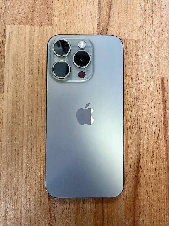 Handys / Smartphones: iPhone 15 Pro 128GB – Gebraucht aus Neuhausen am Rheinfall von Goofy567 1