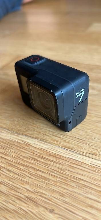 Videocamere: Kit gopro Hero 7 black complet – Usato da La Tour-de-Peilz venduto da Nartan 1