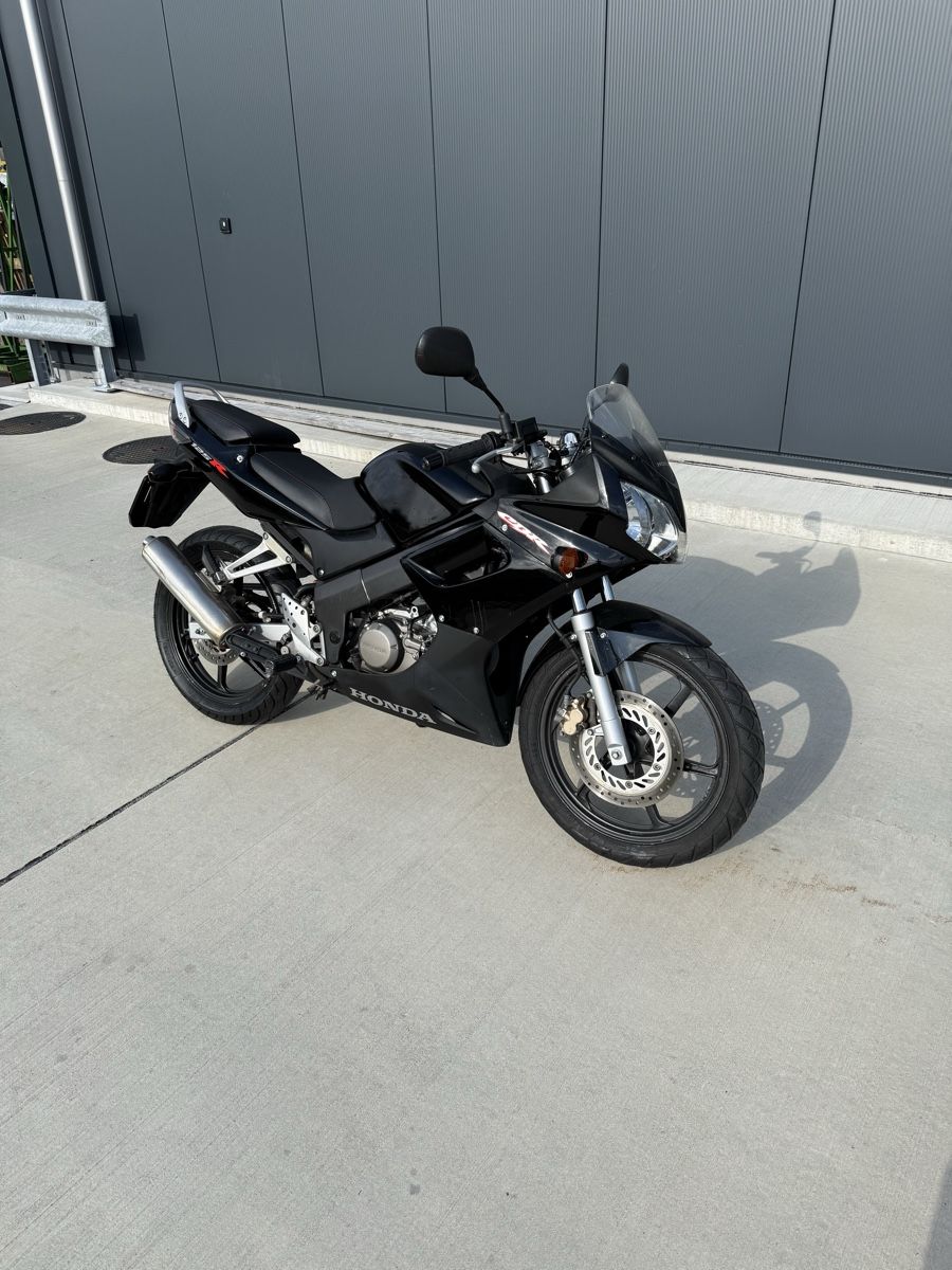 Honda Strada: Honda CBR 125R – Usato da Neuheim venduto da usz_8305a