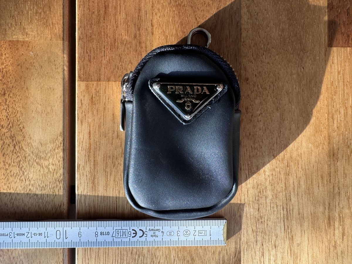 Taschen: Pouch Black Small evtl. Prada – Gebraucht aus Luzern von Ex-Raudi 2