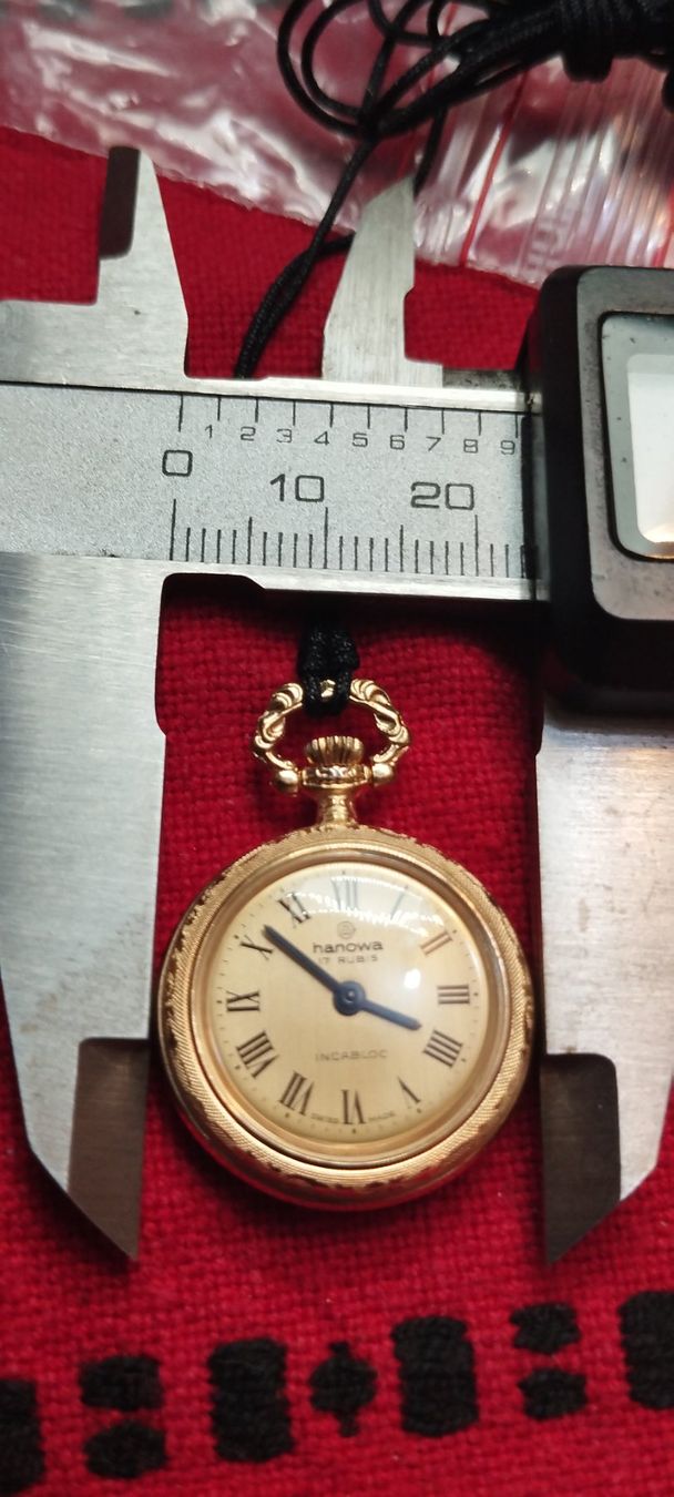 Orologi: Pendentif montre vintage – Usato da La Chaux-de-Fonds venduto da jac_9llg 4