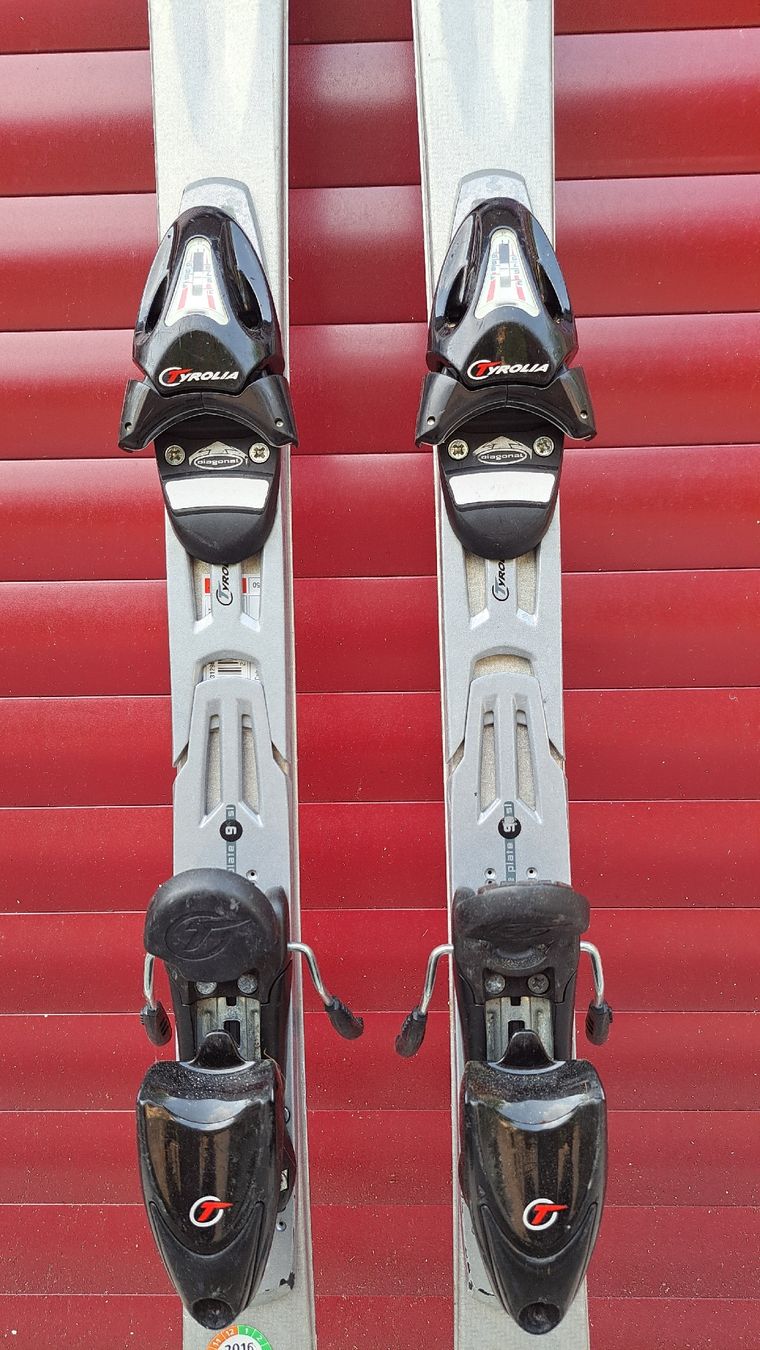 Head Sci: Abfahrts Ski Damen – Usato da Schaffhausen venduto da xJuliax 2