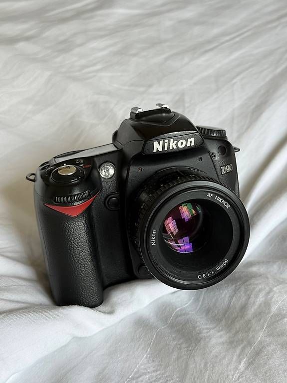 Fotocamera: Nikon D90 + 2 objectifs Nikkor + accessoires – Usato da Fribourg venduto da adelina_ara 1
