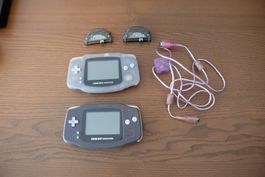 2x Game Boy Advance + Zubehör, Retro-Gaming Spass!
