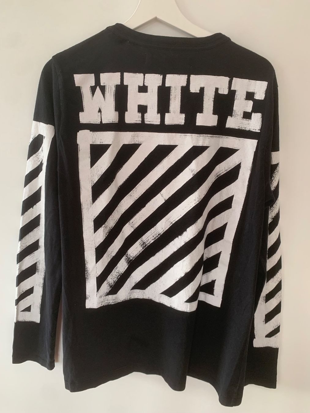 Off-White T-Shirts: Off-White Langarm T-Shirt – Gebraucht aus Thalwil von cartm 2
