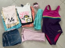 Lot d’habits fille 14 pièces taille 122 été
