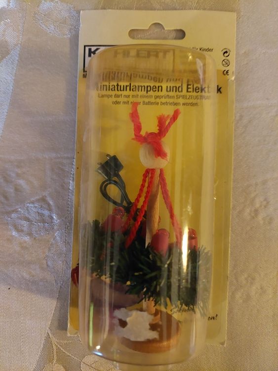 Kahlert Licht Puppenhauszubehör Laterne - Zinnfarben, Rot, Höhe 20 Mm, Mit Ersatzglühlampe