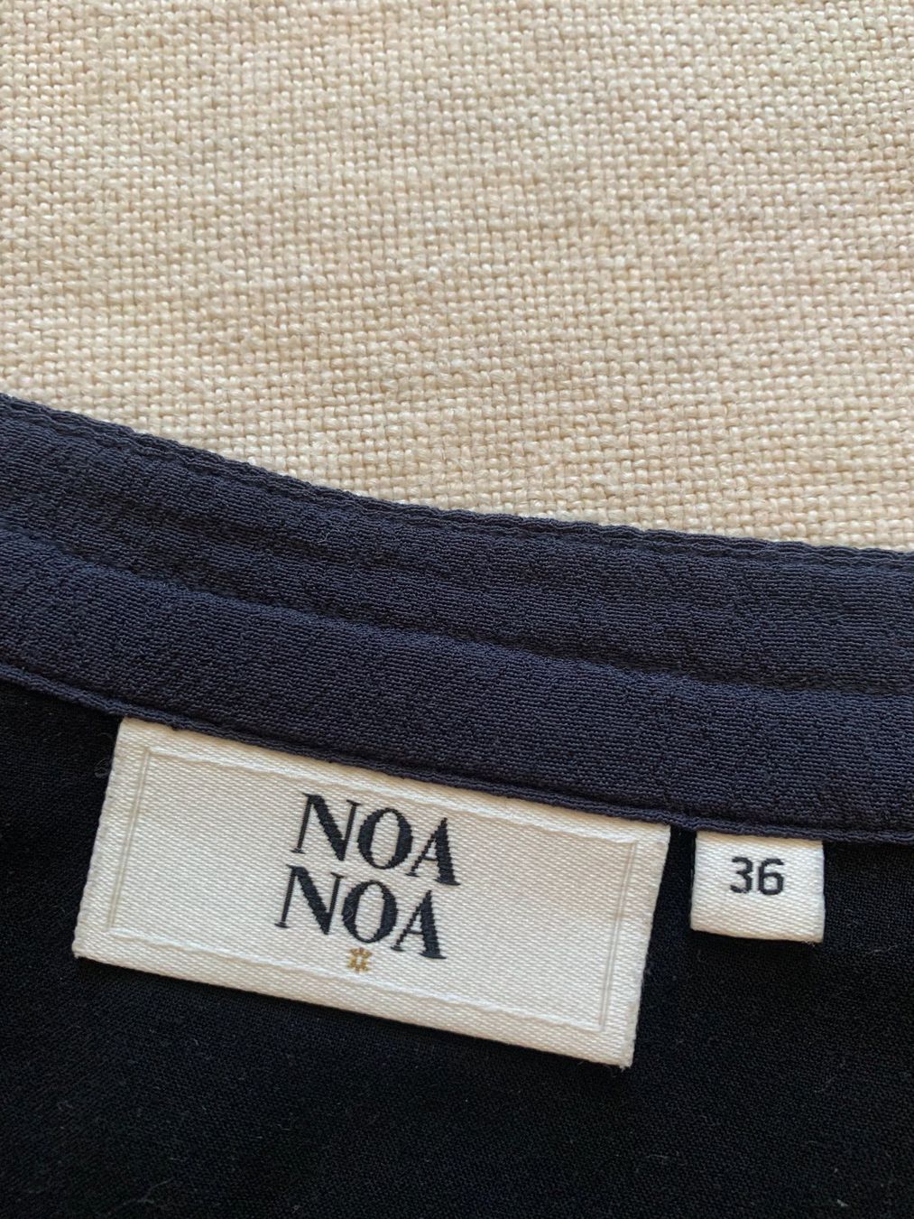 Vestiti: Noa Noa Kleid dunkelblau Gr. 36 – Usato da Thun venduto da Crown7 4