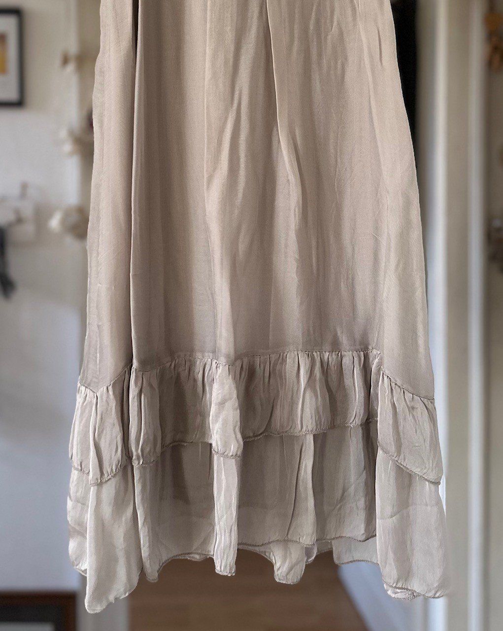 Robes: ROBE AVEC SOIE!! M – Neuf avec emballage d'origine à Locarno par NicoNion 2