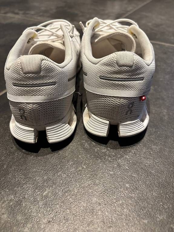 Scarpe da donna: On Laufschuhe Damen – Usato da Kriessern venduto da Olifribi 2