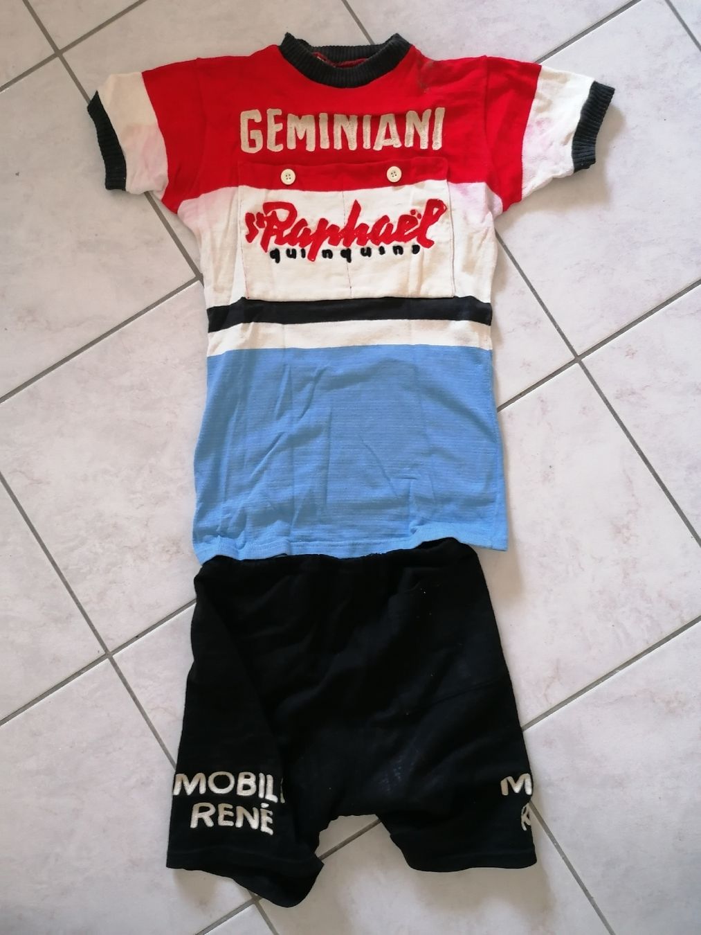 Canottiere & Pantaloni: Vintage Velotrikot  – Usato da Lausanne venduto da Frankenstein