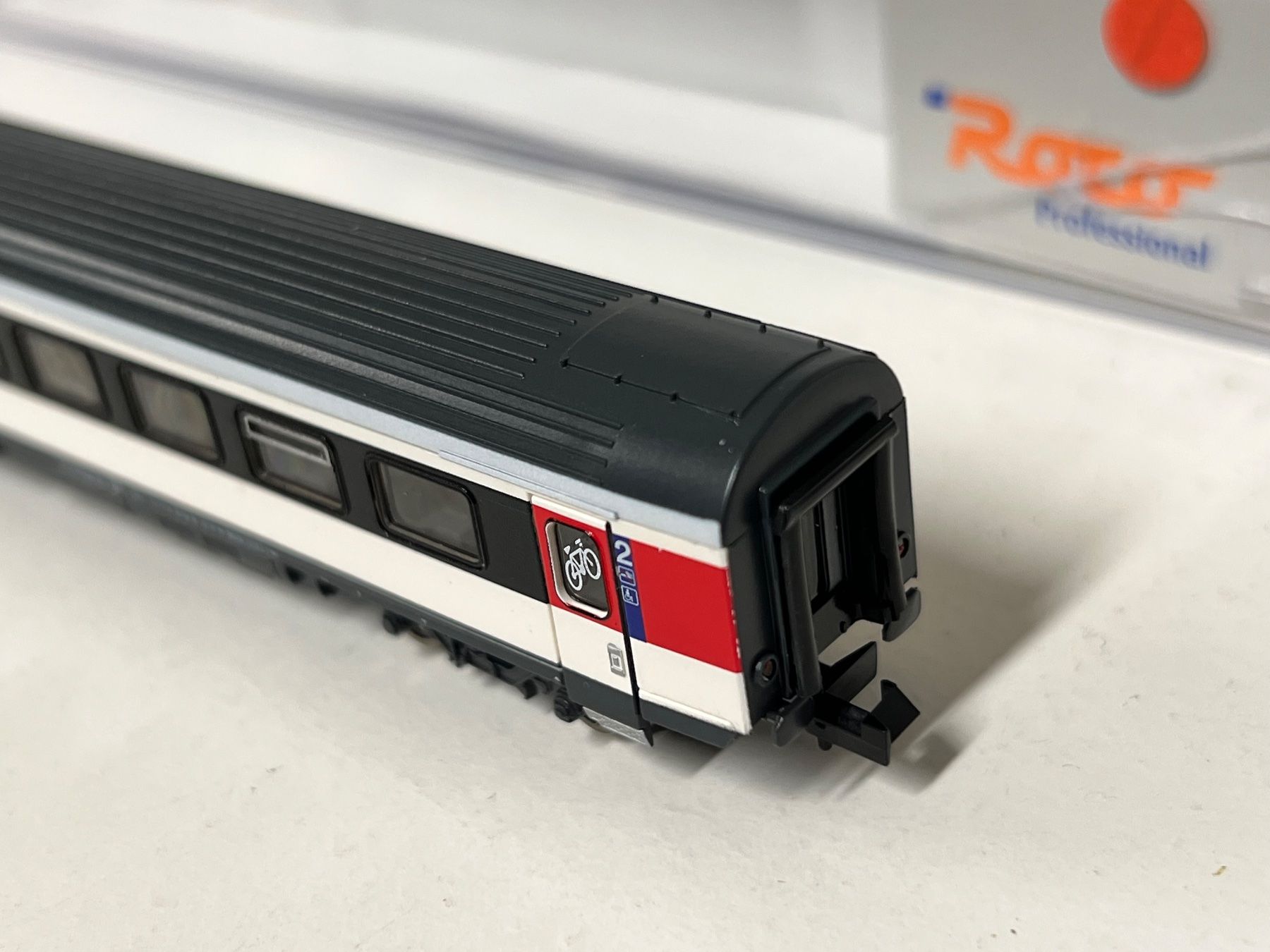 Roco Modellini di ferrovie: Spur N Roco SBB 110-9   2.Klasse – Usato da Geroldswil venduto da TopTrain54 3