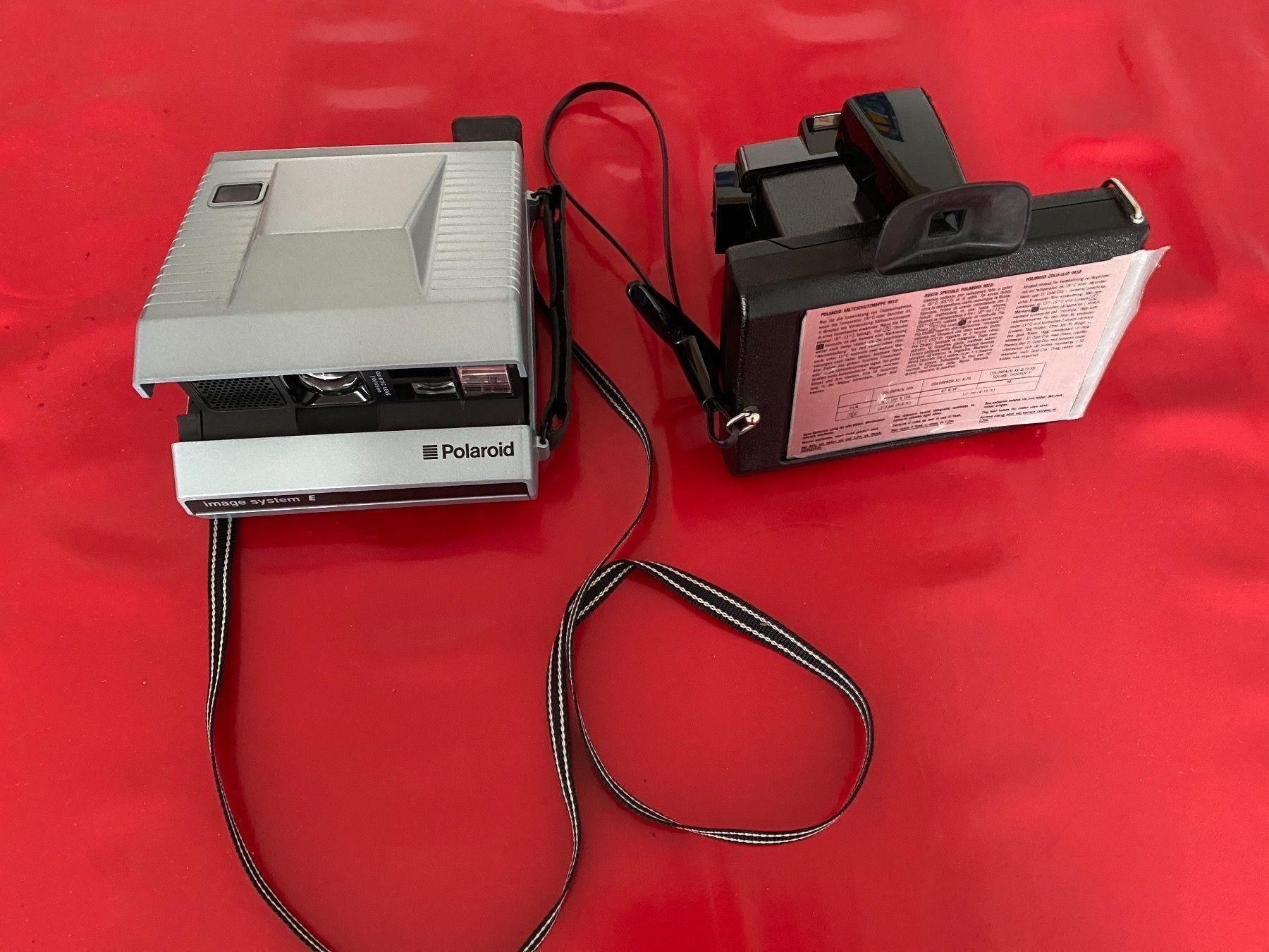 Polaroid Kamera: Polaroid Sofortbildkameras 2 Stück – Gebraucht aus Luzern von Harikan 1