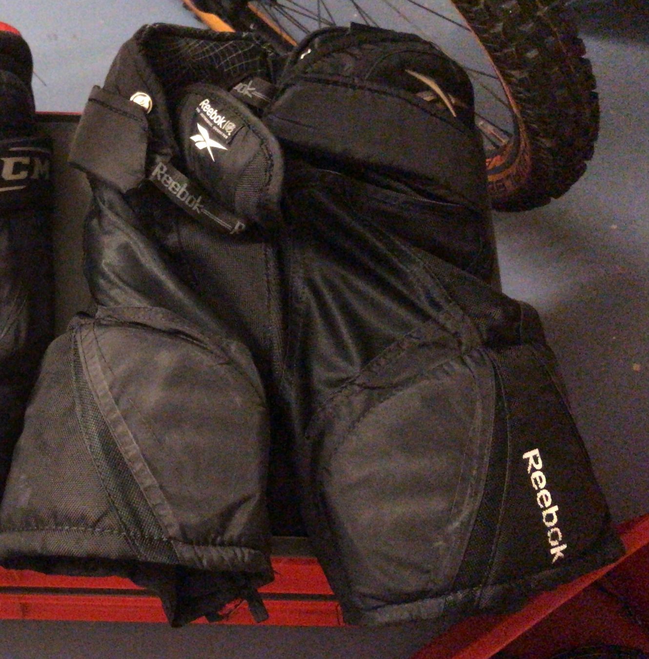 Reebok Protections: CCM Hose 9K – D'occasion à Mauren par SB1606
