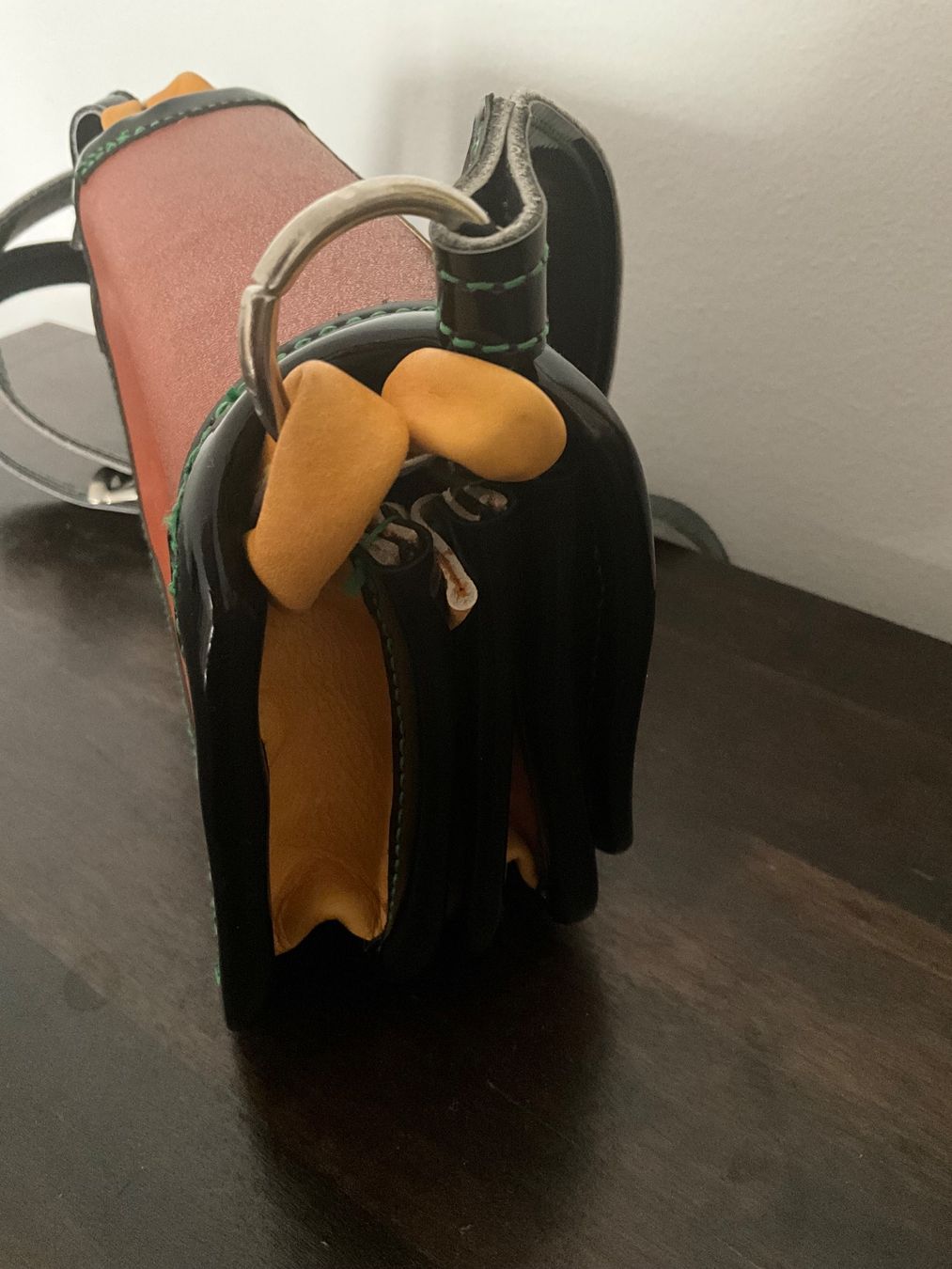 Vera Pelle Borse: Ledertasche in einem speziellen Design – Nuovo e nell'imballaggio originale da Bern venduto da Javero 8