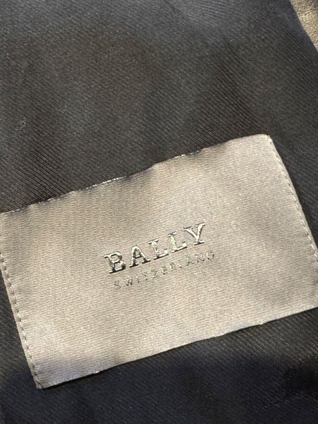 Bally Giacche: Bally Black Lambskin Leather Bomber Jacket – Usato da Grund b. Gstaad venduto da ReLuxe 4