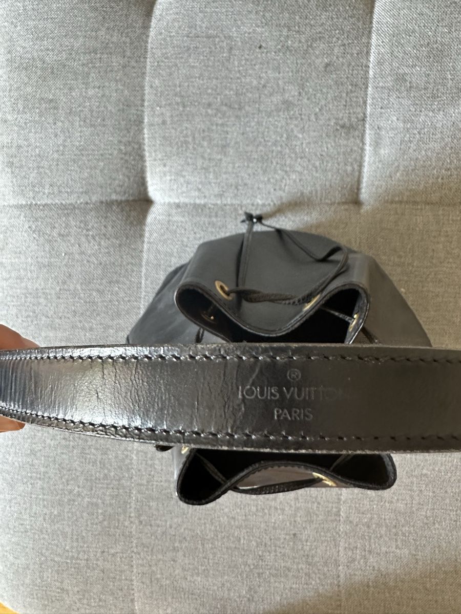 Louis Vuitton Borse da donna: Louis Vuitton Petit Sac Noé Epi – Usato da Zürich venduto da yacay 3