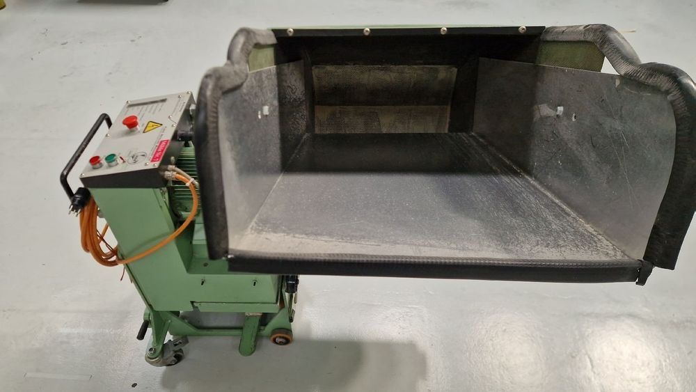 Tutte le macchine: Industriemühle Recyclingmühle Schredder – Usato da Rapperswil SG venduto da Nino230 2