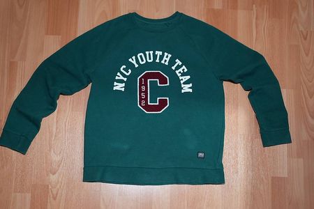 Grüner college Pullover