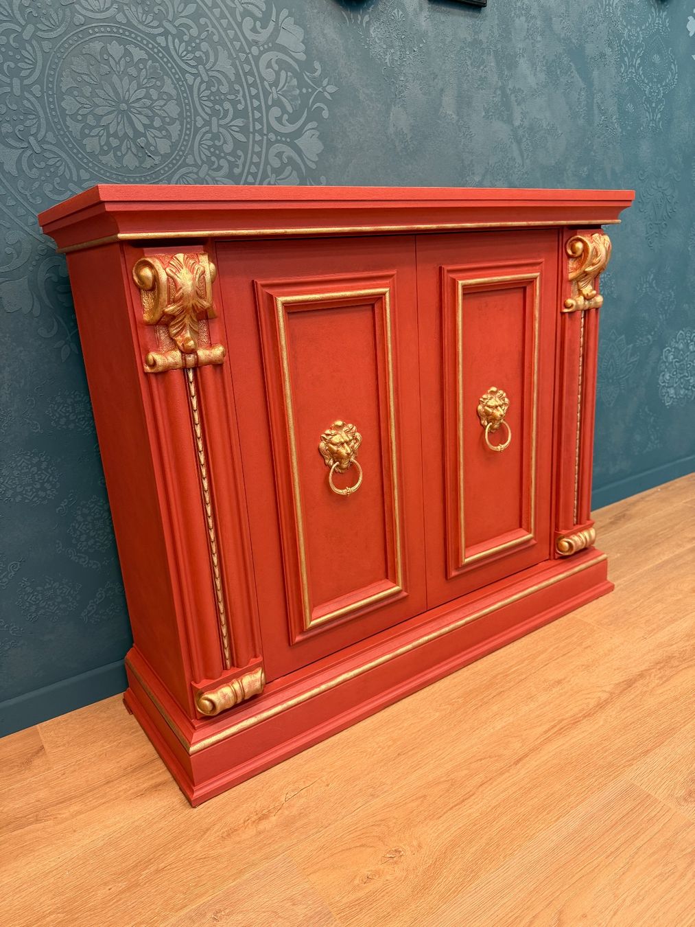 Cassettiere: Sideboard Buffet Löwenkopf Kommode Anrichte Retro Kommode – Usato da Brüttisellen venduto da Nice_For_You 4